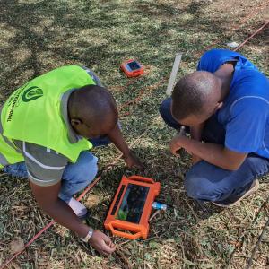 water finder auto analysis geophysical detector